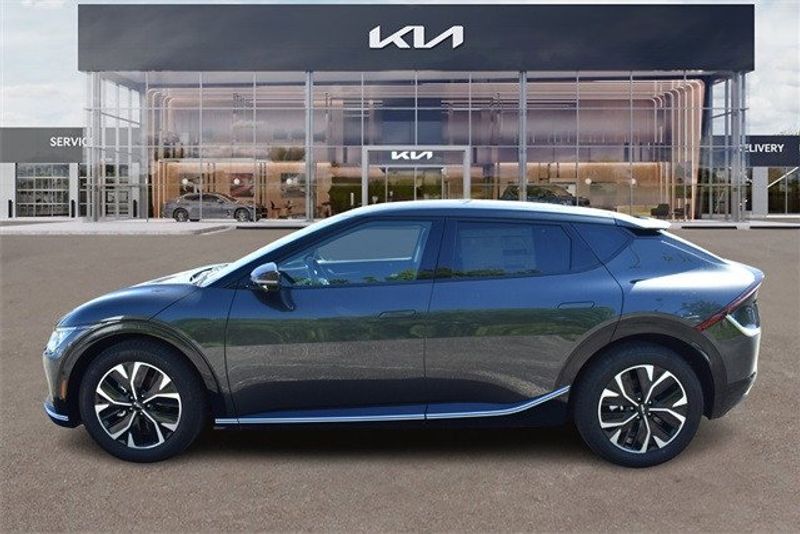 2024 Kia EV6 WindImage 7