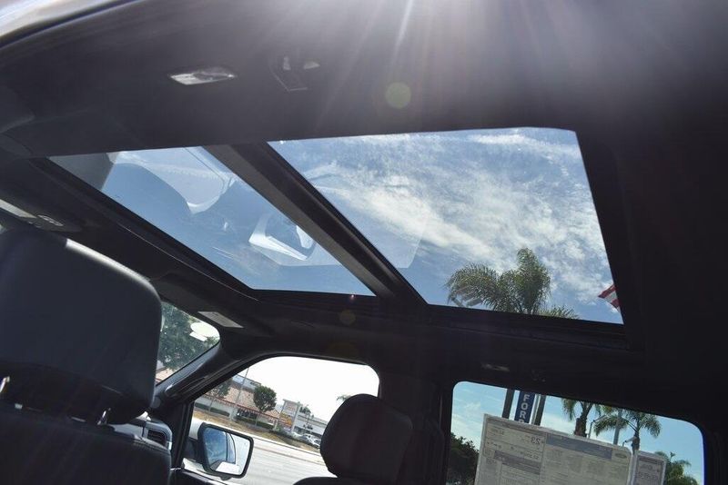 New 2025 Ford F-150 PlatinumImage 14