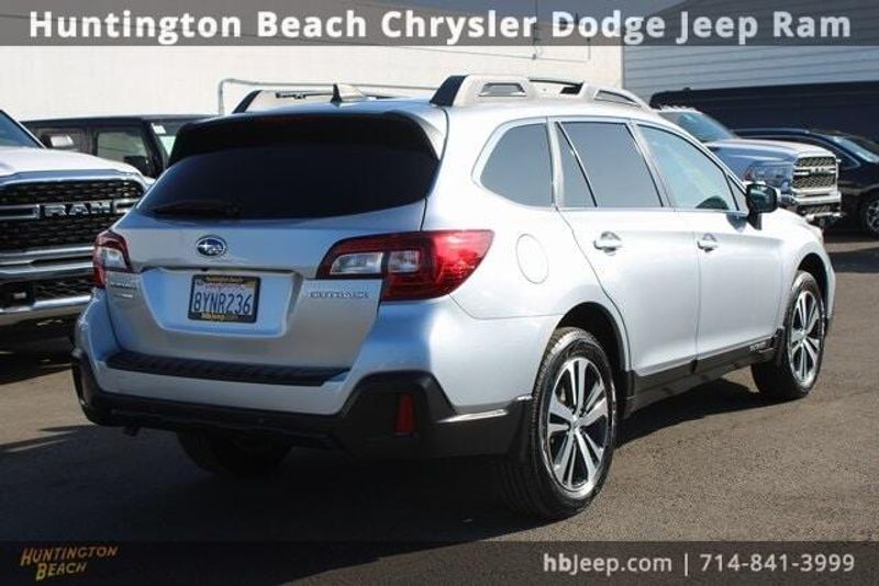 2018 Subaru Outback 2.5iImage 5