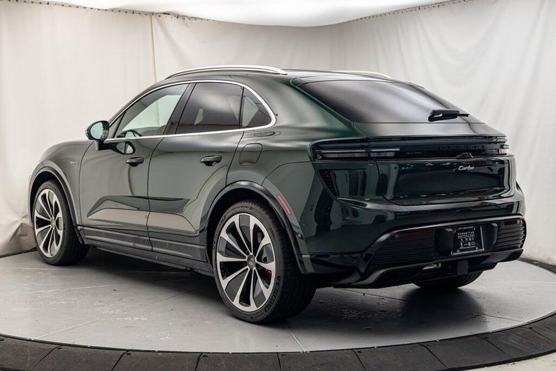 2024 Porsche Macan Electric TurboImage 3