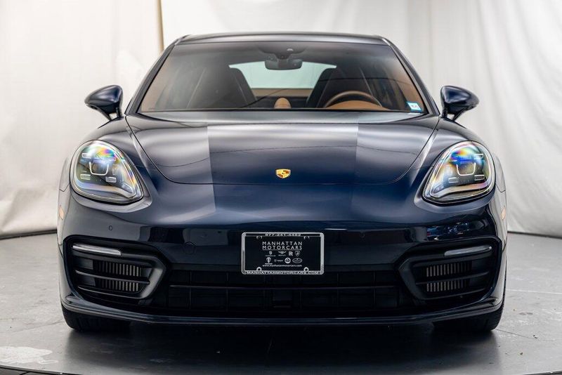 2021 Porsche Panamera 4Image 8