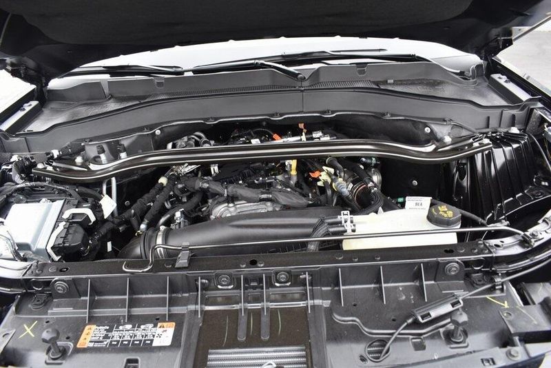 New 2025 Ford Explorer ST-LineImage 22