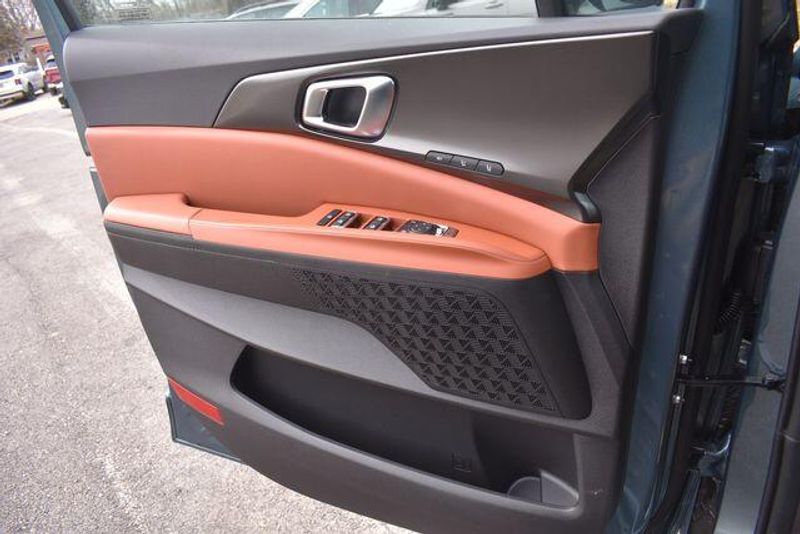 New 2026 Kia Carnival Hybrid SXImage 38