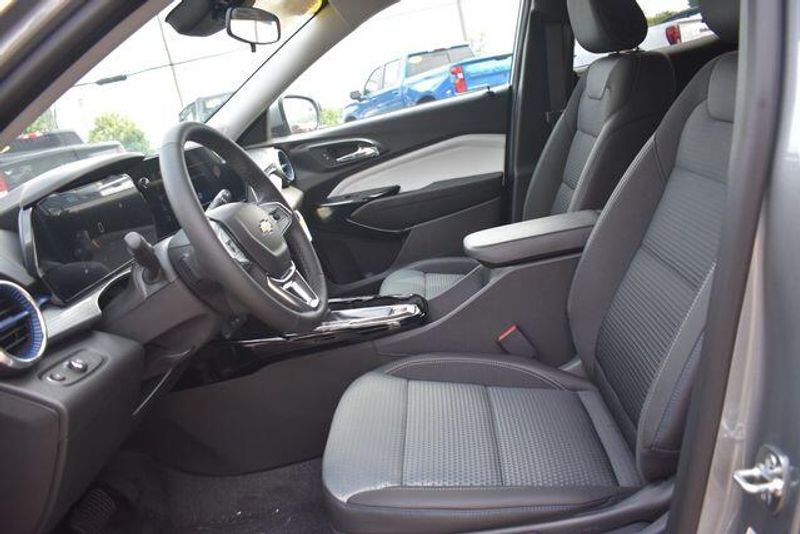 New 2026 Chevrolet Trax LTImage 21