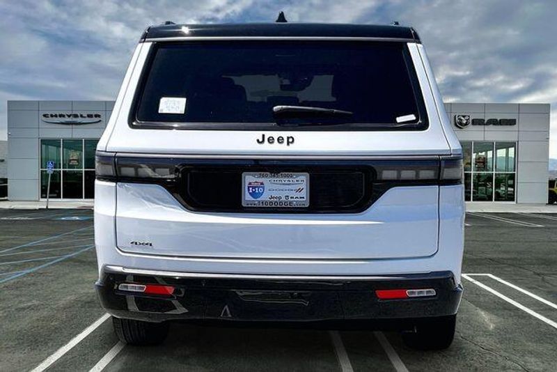 2026 Jeep Grand Wagoneer L Summit Obsidian 4x4Image 3