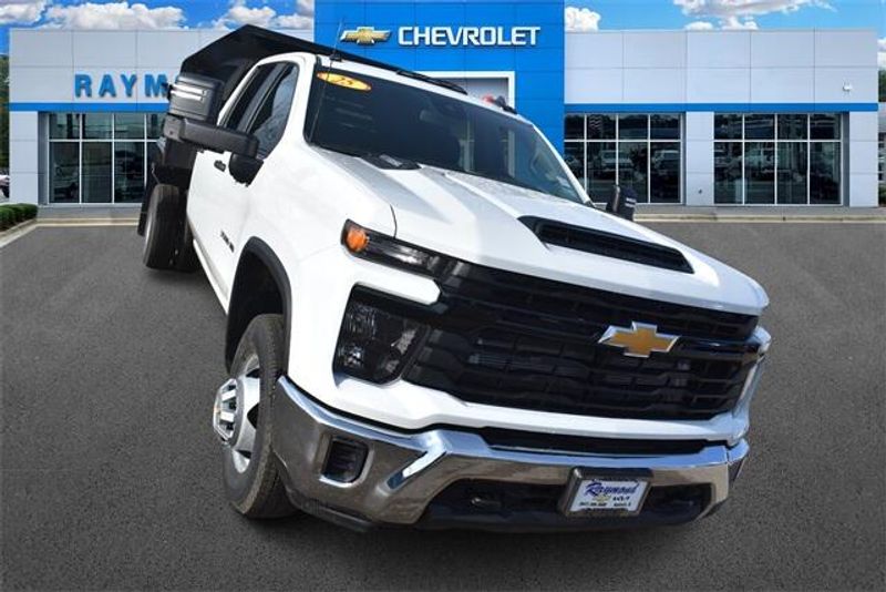 2025 Chevrolet Silverado 3500HD Work TruckImage 9