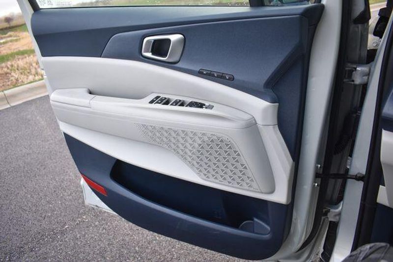 New 2026 Kia Carnival EXImage 36