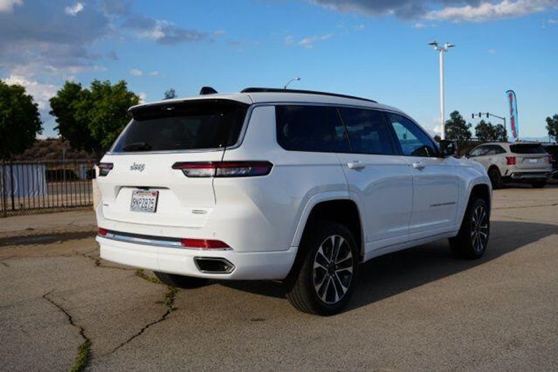 Used 2024 Jeep Grand Cherokee L OverlandImage 7
