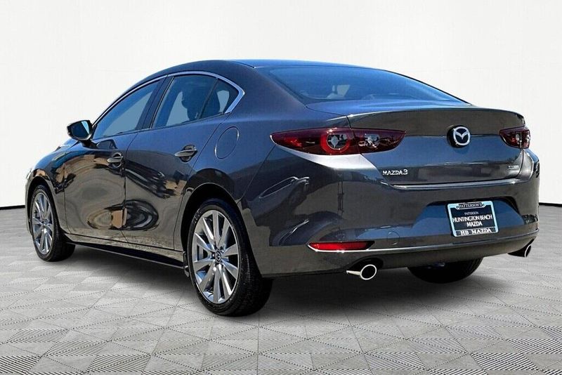 Used 2025 Mazda Mazda3 2.5 S Preferred PackageImage 8