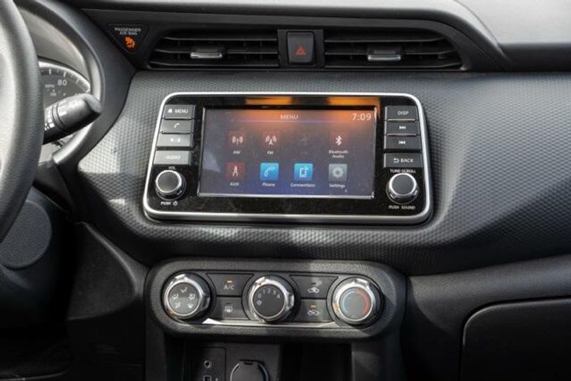 Used 2024 Nissan Kicks SImage 16