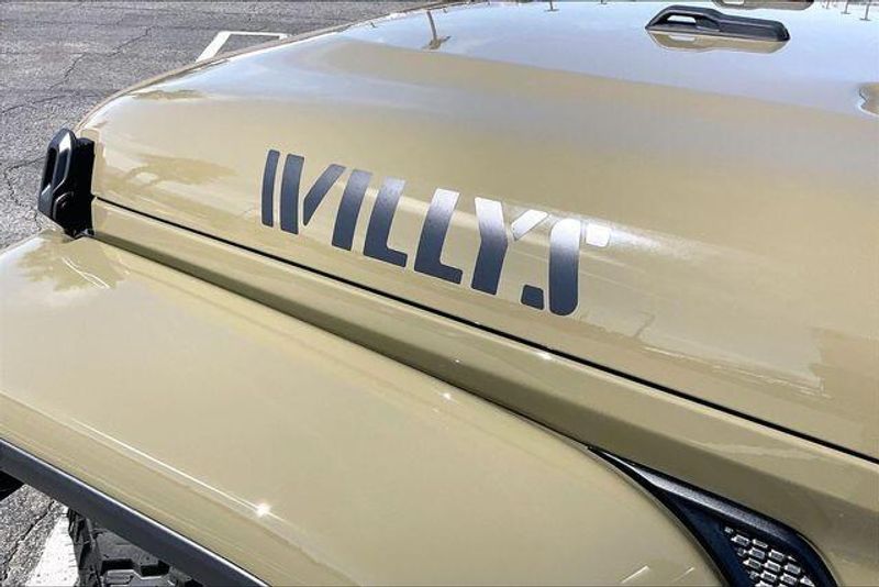 New 2026 Jeep Gladiator Willys 4x4Image 13