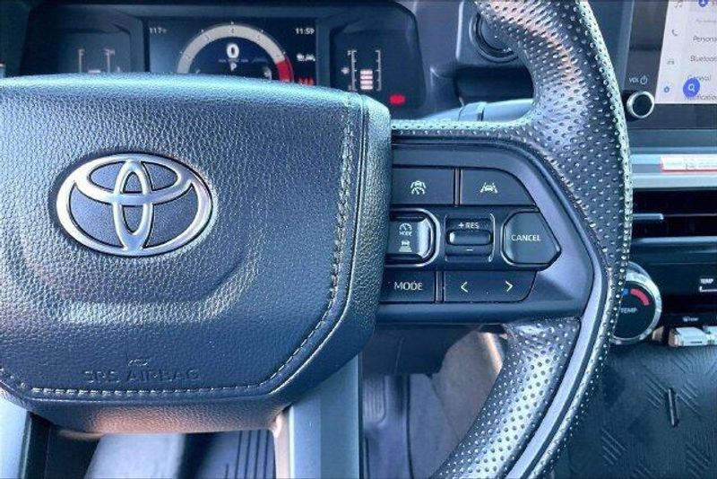 Used 2026 Toyota Tacoma SR5Image 19