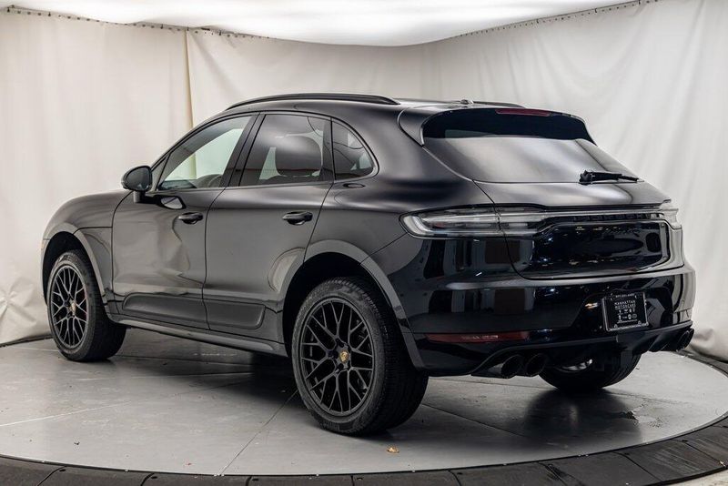 2021 Porsche Macan GTSImage 3