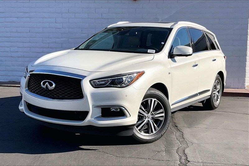 Used 2020 INFINITI QX60 LuxeImage 1