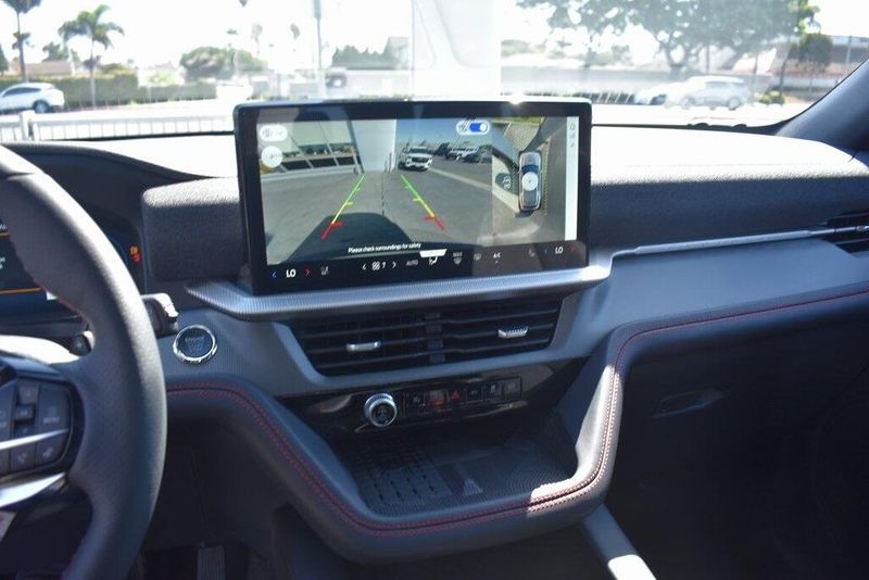 New 2025 Ford Explorer STImage 22