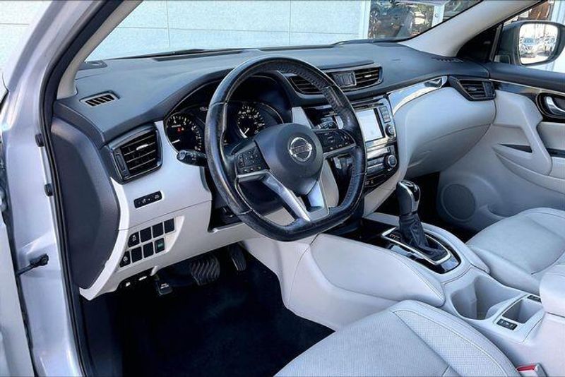 Used 2018 Nissan Rogue Sport SLImage 14