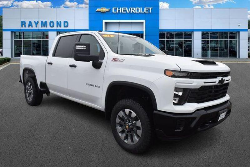 New 2026 Chevrolet Silverado 2500HD CustomImage 11
