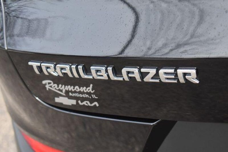 Used 2025 Chevrolet TrailBlazer ActivImage 19