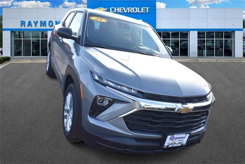 2025 Chevrolet TrailBlazer LSImage 10