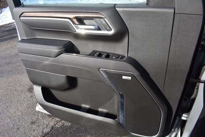 New 2025 Chevrolet Silverado 1500 RSTImage 34