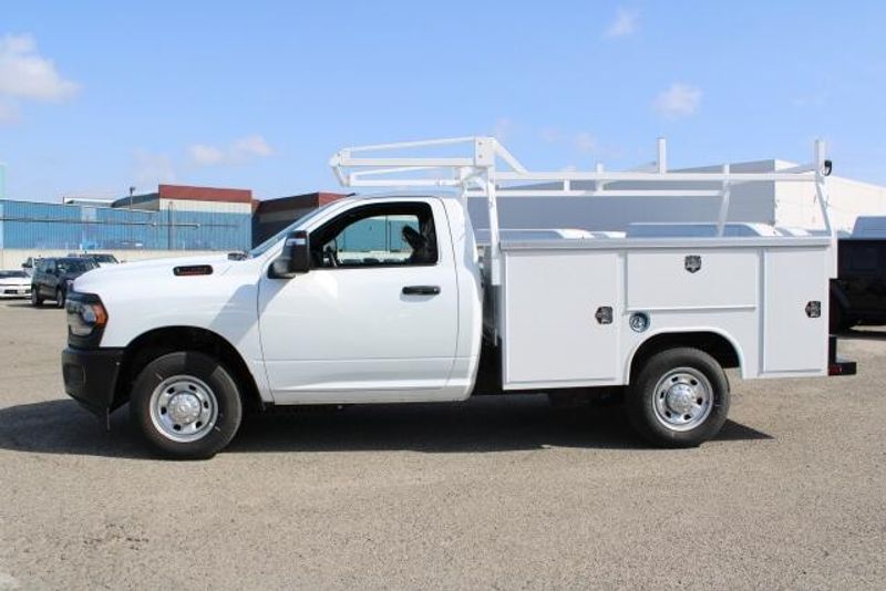 2024 RAM 2500 Tradesman Regular Cab Harbor BodyImage 8
