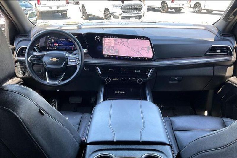 Used 2025 Chevrolet Tahoe LTImage 15