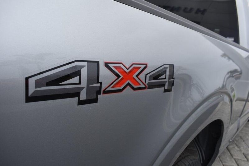 2023 Ford F-150 XLTImage 6