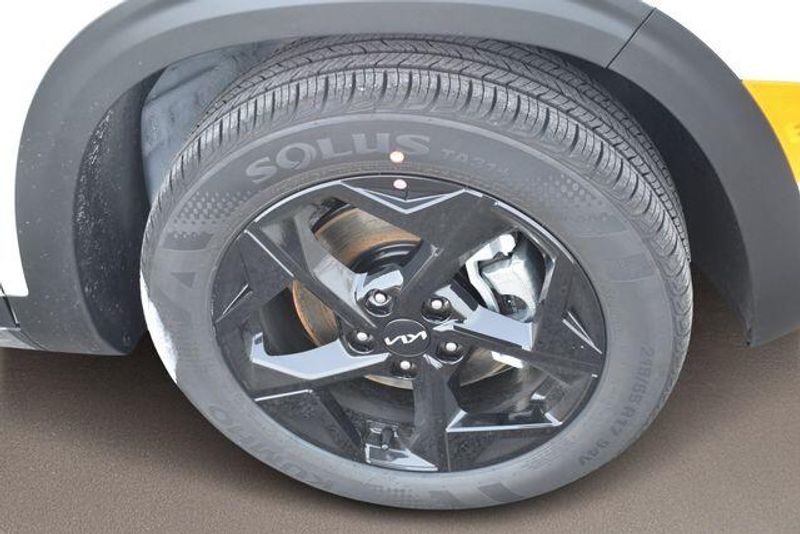 New 2026 Kia Seltos EXImage 12