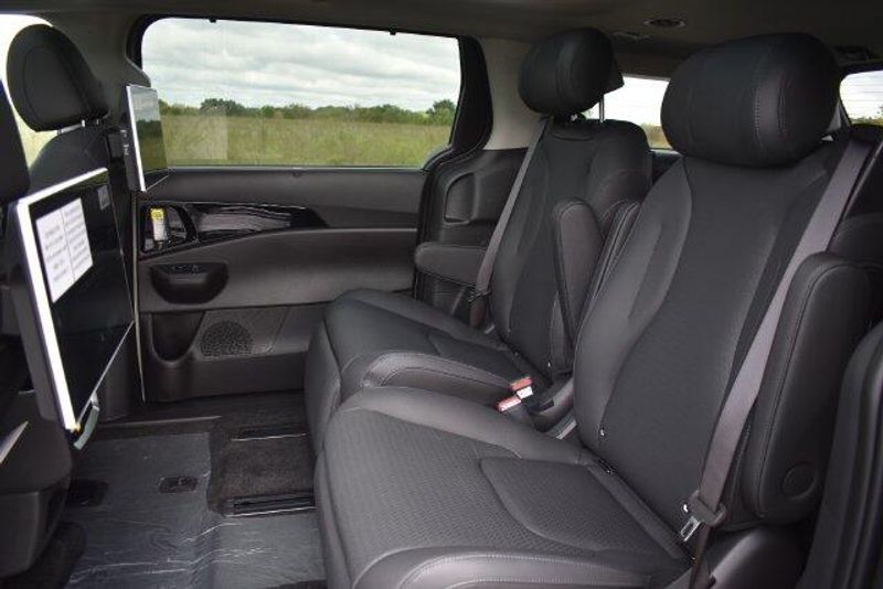 New 2026 Kia Carnival SX PrestigeImage 24