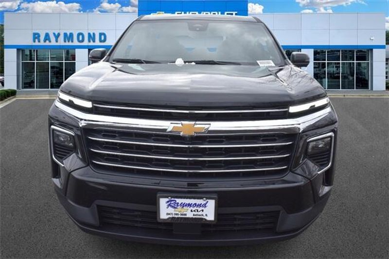 2025 Chevrolet Traverse LTImage 8
