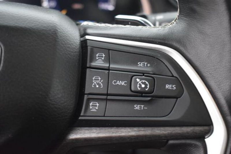 Used 2021 Jeep Grand-Cherokee-L LimitedImage 32