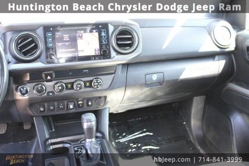 2019 Toyota Tacoma TRD Off-RoadImage 12