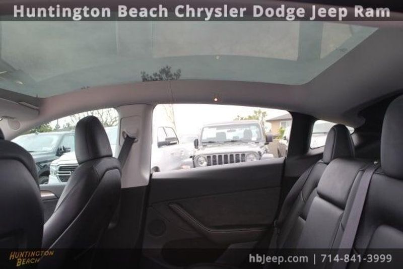 2023 Tesla Model Y Long RangeImage 34
