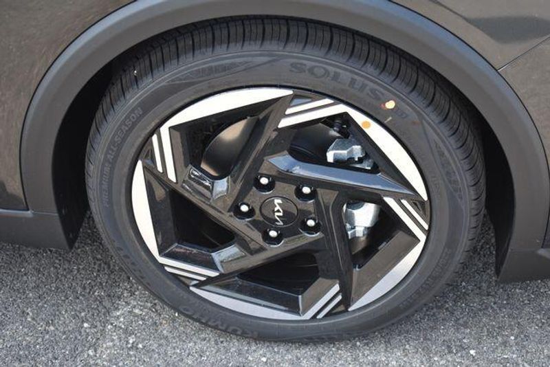 New 2026 Kia K4 EXImage 12