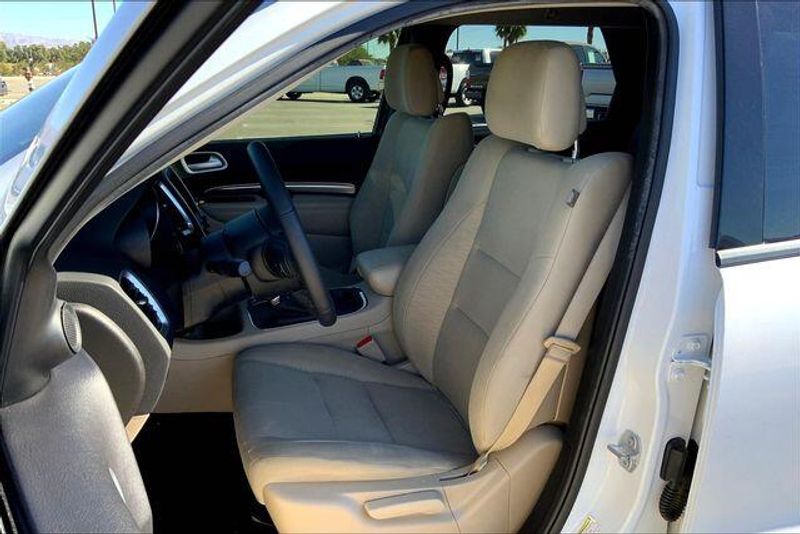 Used 2019 Dodge Durango SXTImage 24