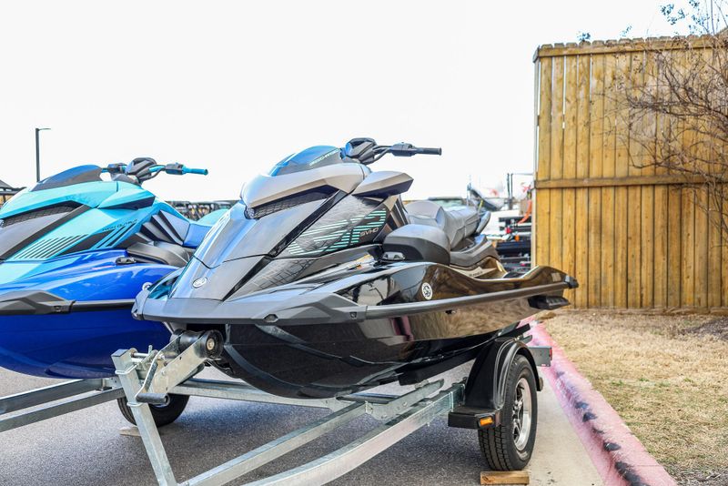 2025 YAMAHA GP SVHO WITH AUDIO BLACK 