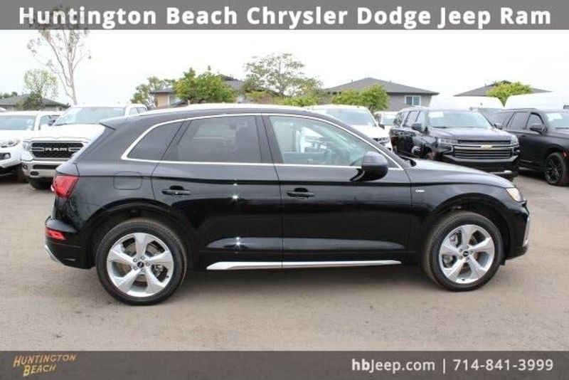 2023 Audi Q5 45 S Line Premium PlusImage 3