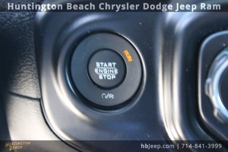 2020 Jeep Gladiator OverlandImage 26