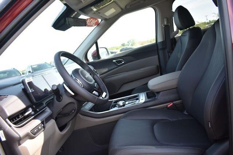 New 2026 Kia Carnival Hybrid EXImage 28