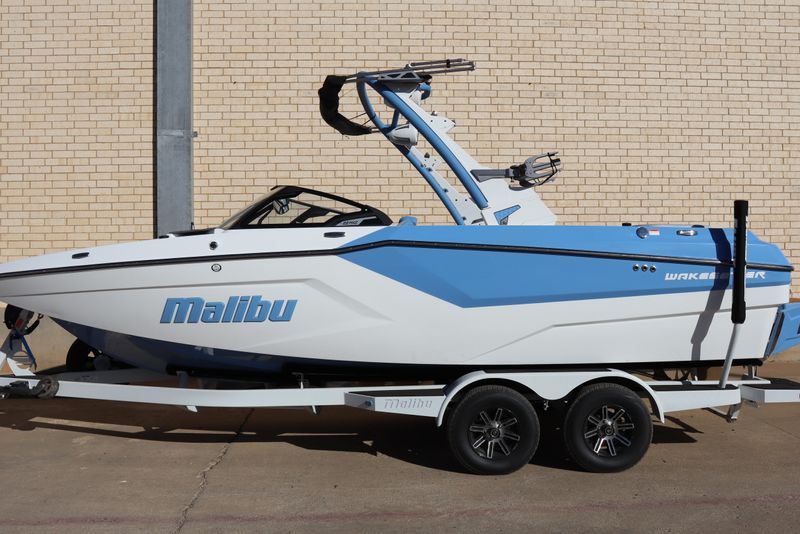 2025 MALIBU WAKESETTER 22 MXZ 