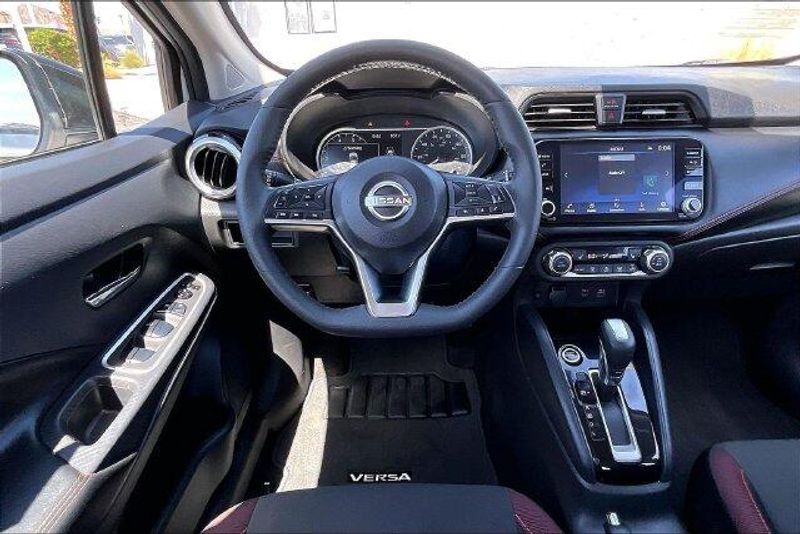 Used 2024 Nissan Versa 1.6 SRImage 4