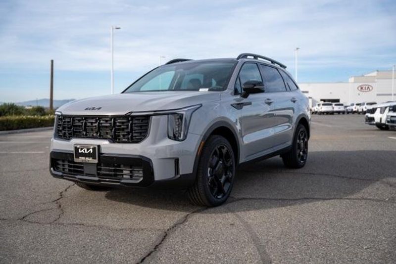 New 2026 Kia Sorento X-Line EXImage 3