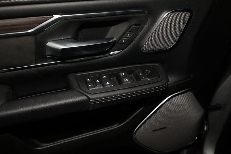 2025 RAM 1500 Laramie Crew Cab 4x4 5