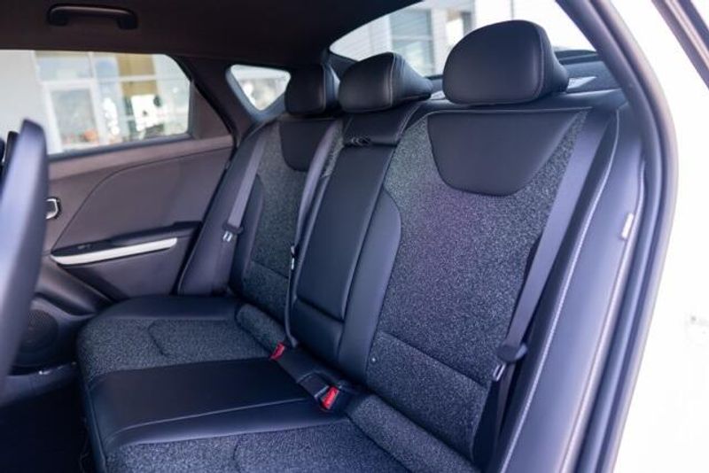 New 2025 Kia K4 GT-LineImage 15