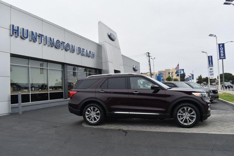 Used 2023 Ford Explorer LimitedImage 3