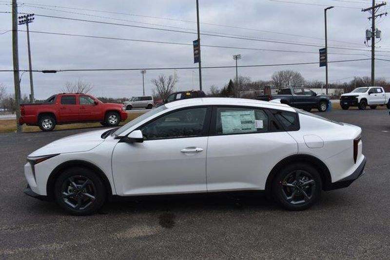 New 2026 Kia K4 LXSImage 7