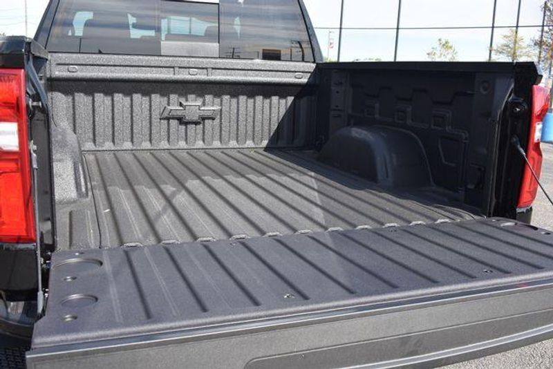 New 2026 Chevrolet Silverado 1500 RSTImage 19