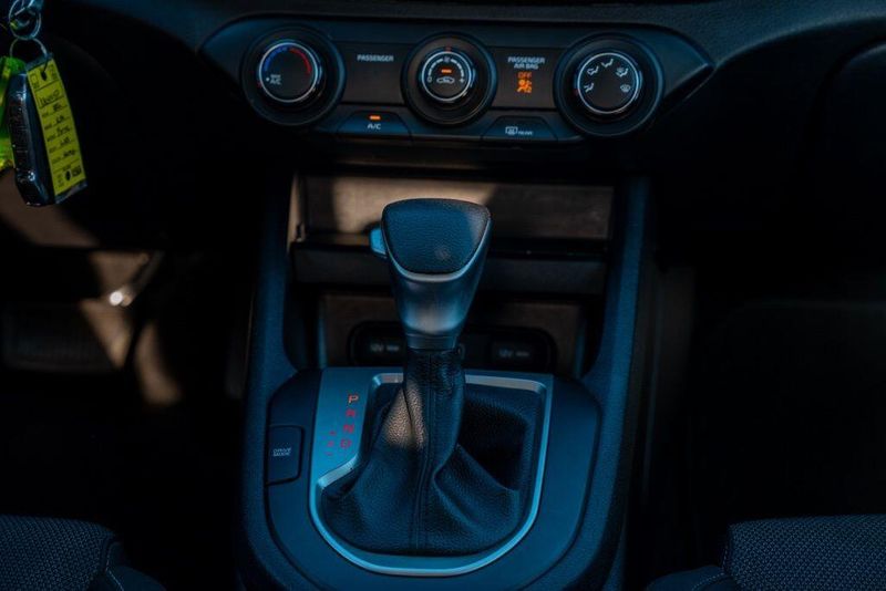 Used 2022 Kia Forte LXSImage 24