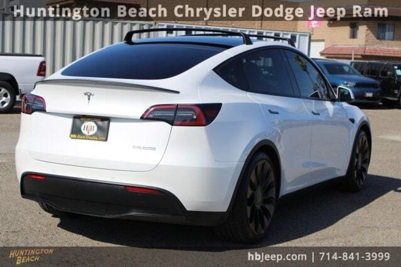 2022 Tesla Model Y PerformanceImage 5