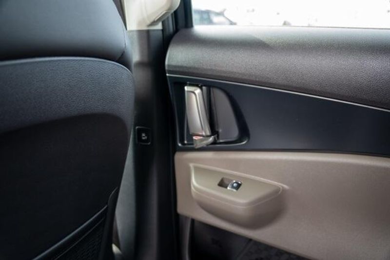 New 2026 Kia Carnival LXSImage 22